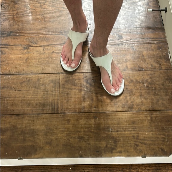 Donald J. Pliner White Sandals with Subtle Stitching - Picture 7 of 10